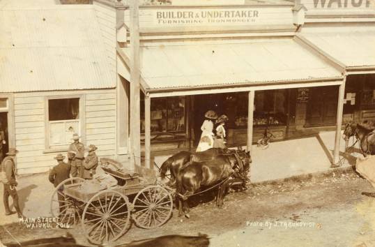 Rossiter Builders &amp; Undertakers - 1910